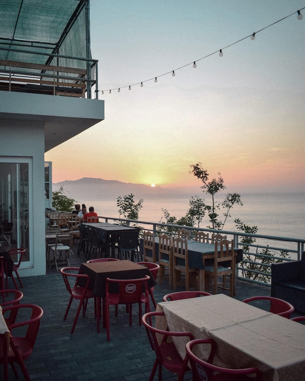 Erica Lounge Bar