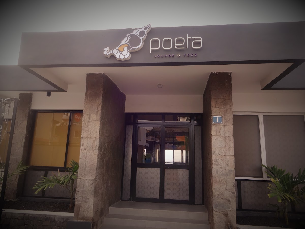 O Poeta Lounge & Food
